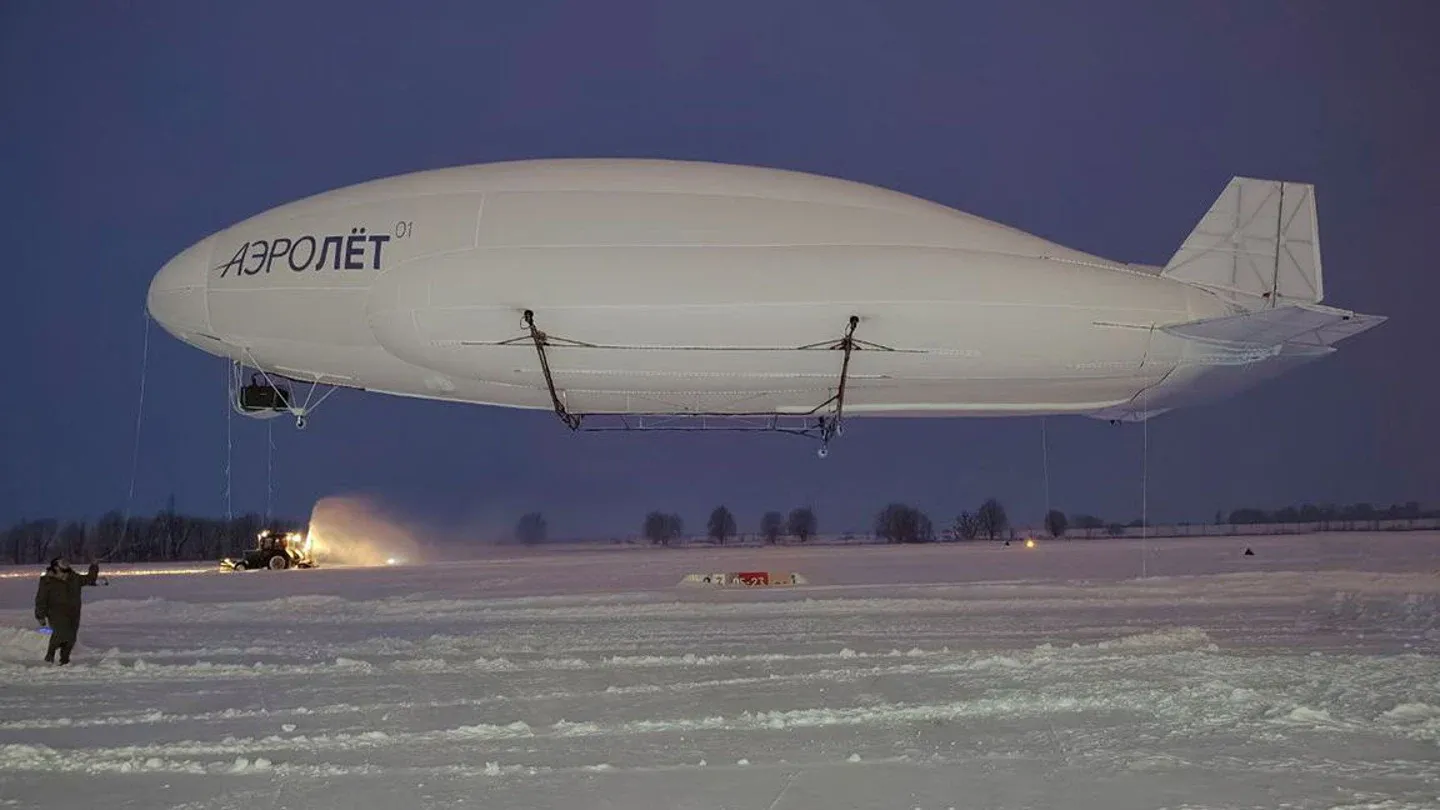 Aeronova is conducting the first flight tests of the AEROLЁT-01 hybrid airship